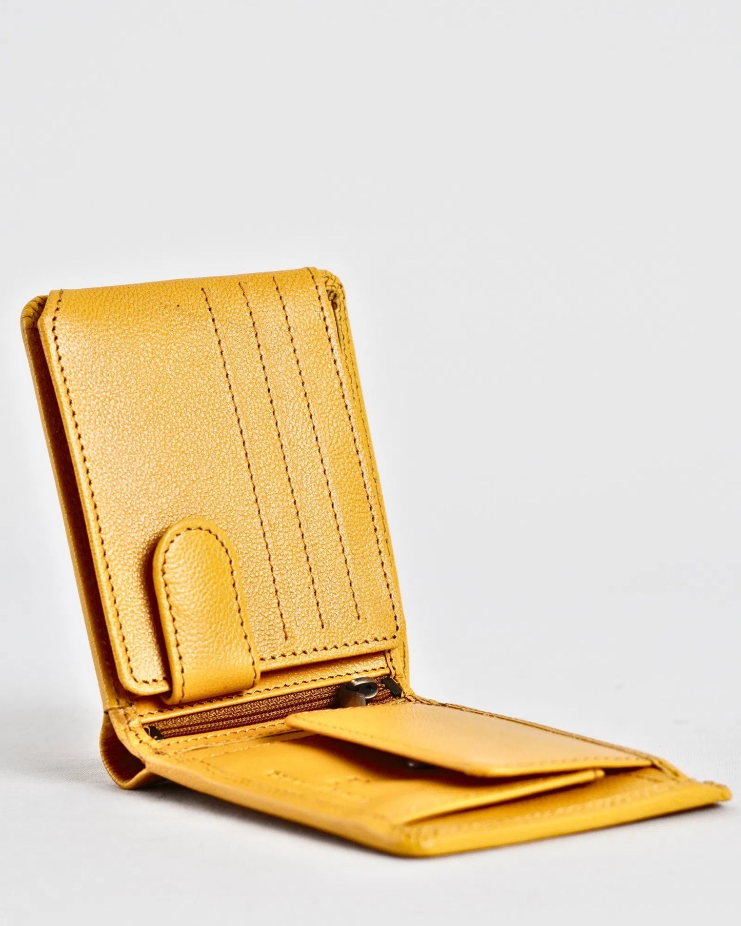 Cambridge – Men’s Original Leather Wallet (Rich Tan)