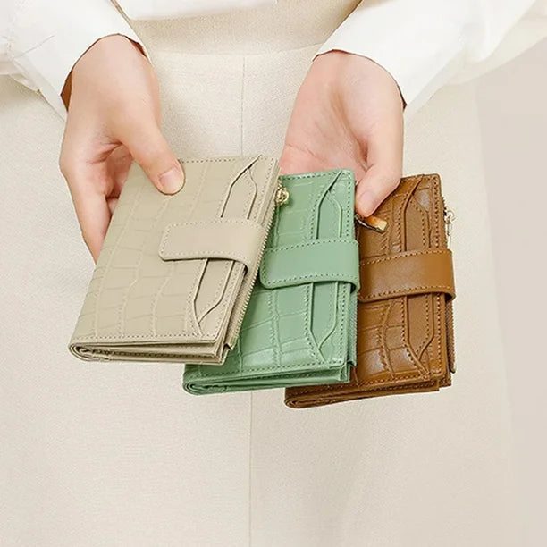 Women’s Leather Bifold Wallet with Card & Coin Pocket