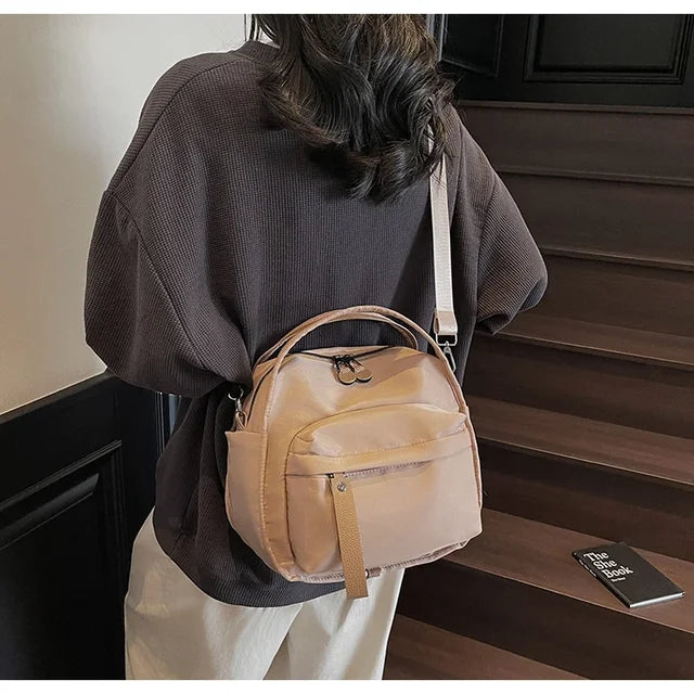Simple lightweight casual and fashionable women's bag