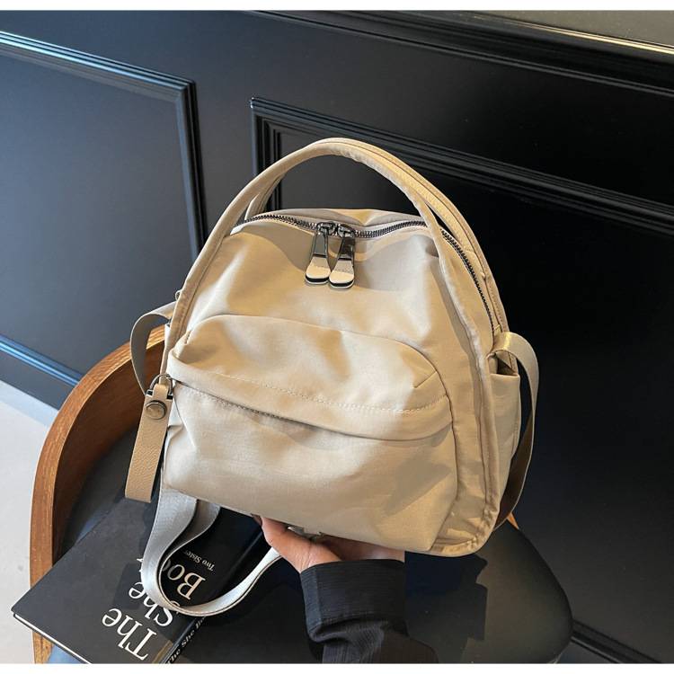 Simple lightweight casual and fashionable women's bag