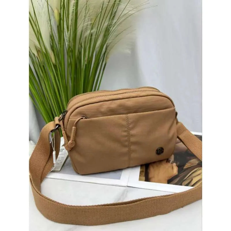 Quick-Dry Nylon Crossbody Bag – Lightweight, Large Capacity, Sporty & Versatile