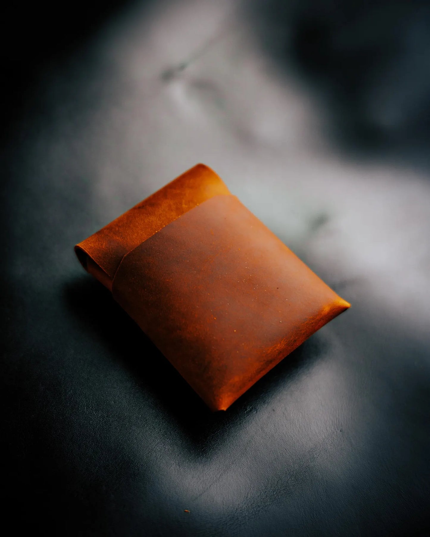 Minimalist EDC Leather Wallet – Slim Cash Holder (Chocolate Brown)